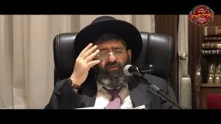 הרב אייל עמרמי - לקבל בשמחה (הרב אייל עמרמי) - התמונה מוצגת ישירות מתוך אתר האינטרנט יוטיוב. זכויות היוצרים בתמונה שייכות ליוצרה. קישור קרדיט למקור התוכן נמצא בתוך דף הסרטון