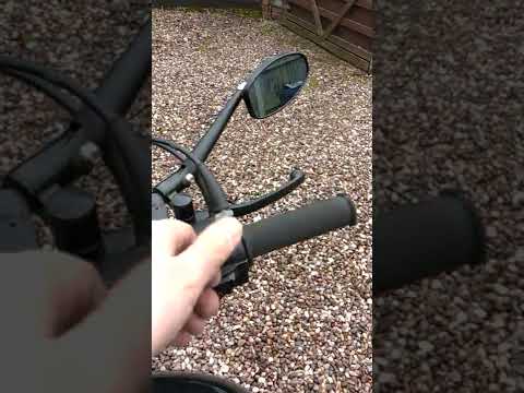 Honda CB750 cafe racer Brat style