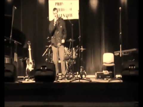 Patryk Singer - Budowa