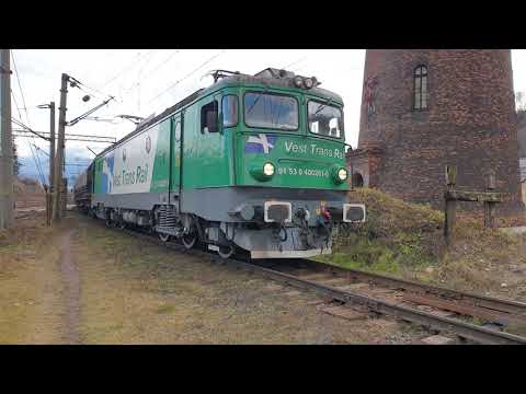 EA-060 Vest Trans Rail cu tren marfar (4K) în Petroșani& mecanic de treabă