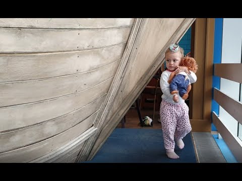 Маленькая София и кукла Кира в  Гинза Проджект/ Little Sofia and Kira doll in Ginza project