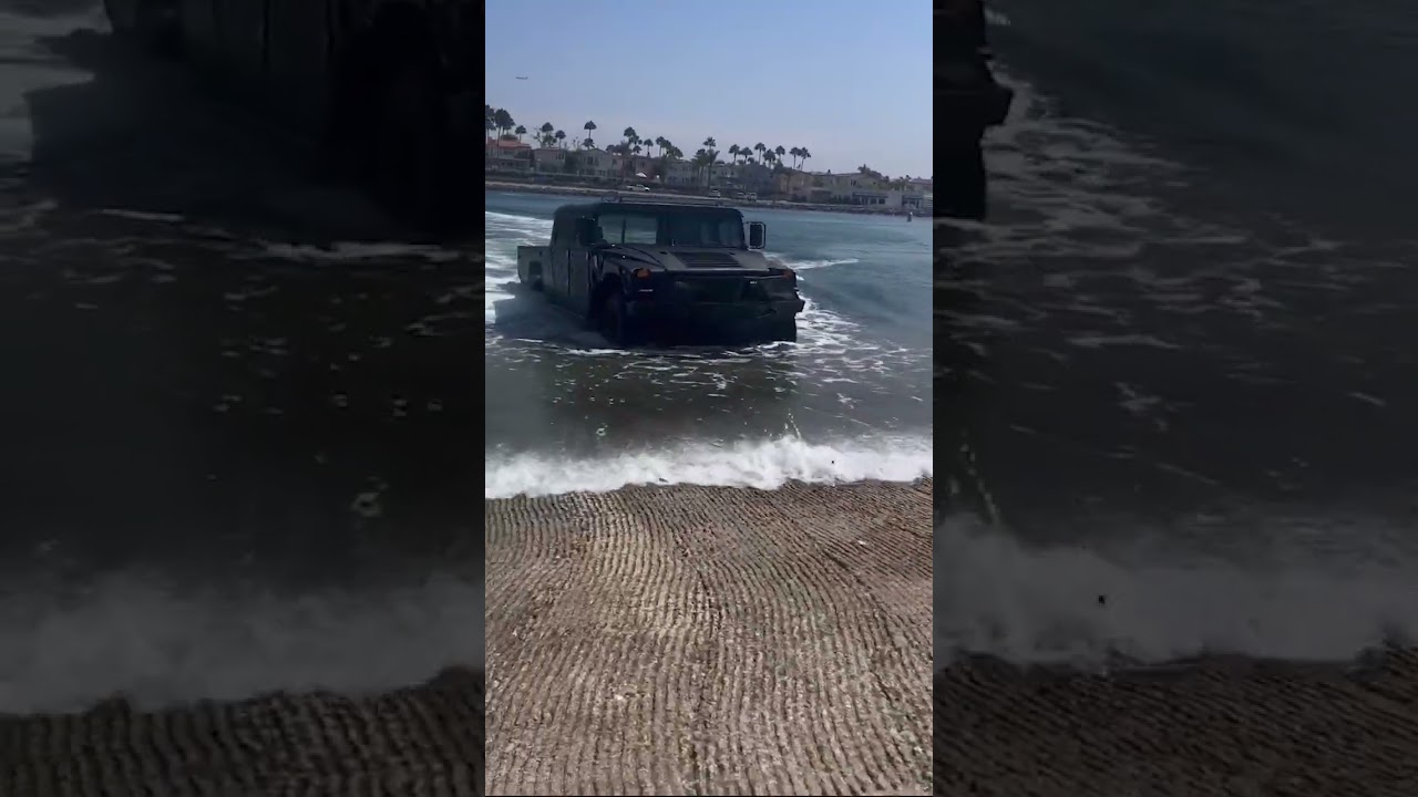VÉHICULE Magazine Amphibious Hummer