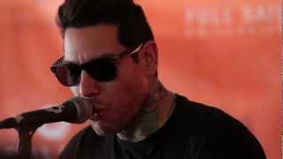 Mike Herrera (MxPx) - "My Mom Still Cleans My Room" Live at Warped Tour (6-22-12)