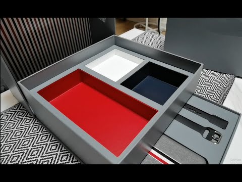 Galaxy Z Flip Thom Browne Unboxing 7