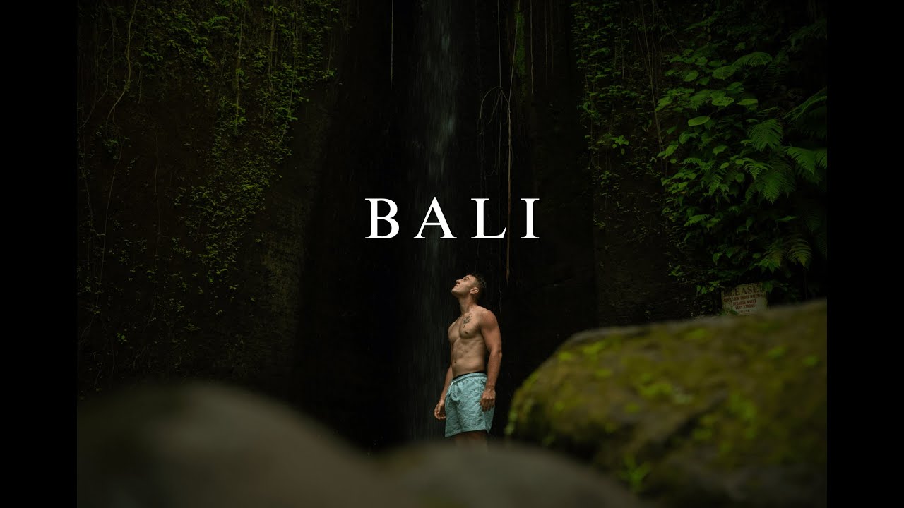 An adventurer experiences participates in diving with Adventure Scuba Diving Bali.