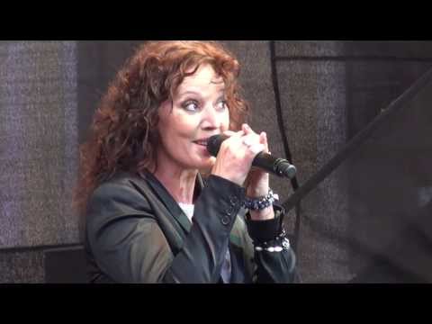 Petr Hapka, Michal Horáček, Szidi Tobias - Na hotelu v Olomouci (LIVE Bratislava 29.6.2013)