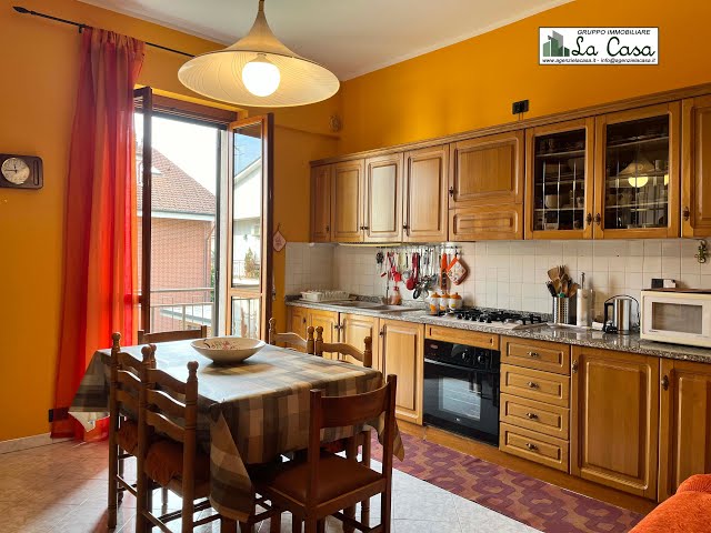 VILLANOVA D'ASTI - appartamento primo piano in villa