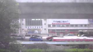 preview picture of video '2012/04/17 中国 快速列車 蘇州駅 到着 / China Express Train at Suzhan Station'