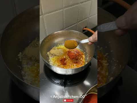 झणझणीत मिसळ पाव | Misal Pav Recipe #food #recipe #shorts