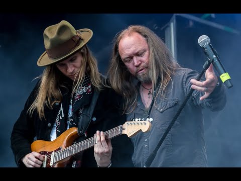 GATHERING OF KINGS - Heaven On The Run (Official Live Video)