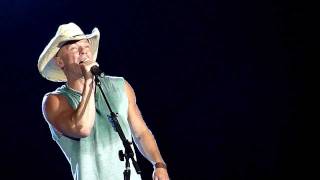 Kenny Chesney - There Goes My Life - Lambeau Field 6-11-11