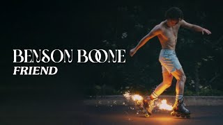 Musik-Video-Miniaturansicht zu Friend Songtext von Benson Boone