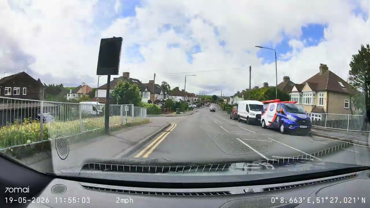 Van Forgets To Give Way to the Right… Emergency Stop 🚨