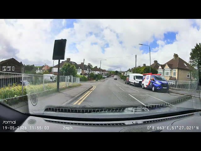 Van Forgets To Give Way to the Right… Emergency Stop 🚨