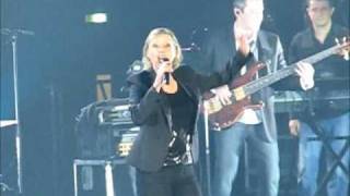 Dorothée - Bercy 2010 - 08 - Docteur