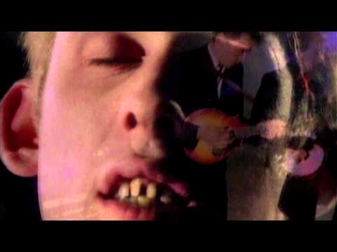 The Pogues - Dirty Old Town (Remastered - 16:9 & 720p)