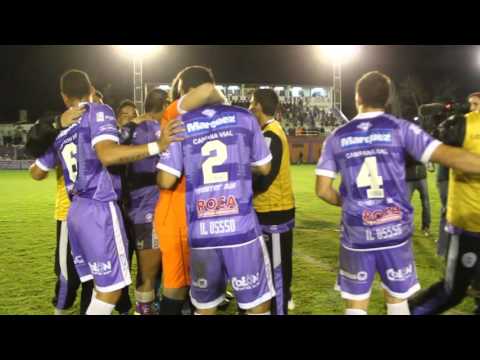 03/10/15 Villa Dálmine 3 - Estudiantes de San Luis 0 (www.elviola.com.ar)