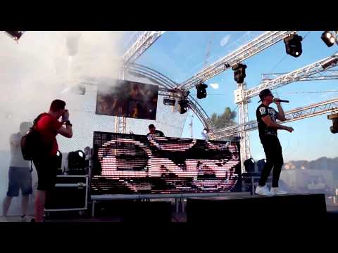 LNY TNZ @ So w'happy Festival 2015