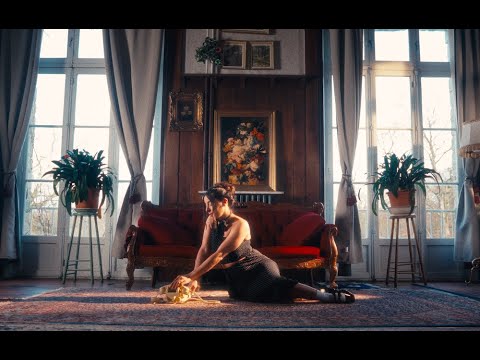 Leila AD - SOS (Clip Officiel)