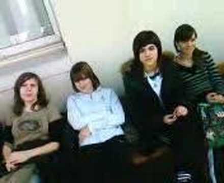 Kylie minogue vs Gwen stefani