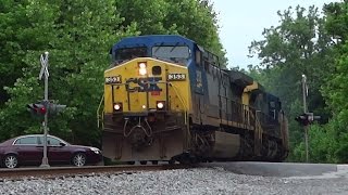preview picture of video 'CSX Crossing Old Frederick Road'