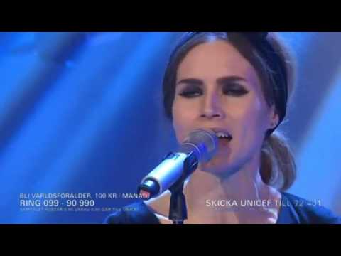 Nina Persson - Dreaming Of Houses (Humorgalan 2014)