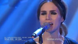 Nina Persson - Dreaming Of Houses (Humorgalan 2014)