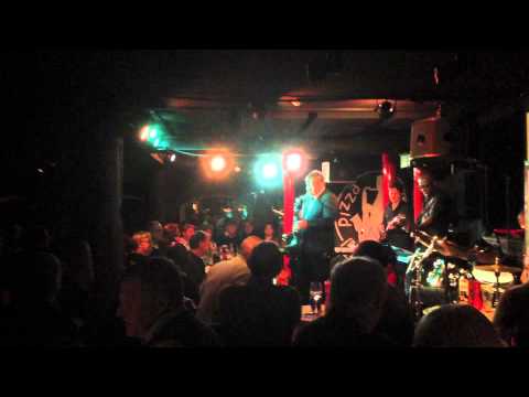 Euge Groove at Jazz Club Soho, London (Dec 2013)