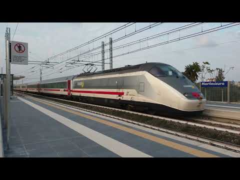 ICSun 609, Bologna C.le - Lecce, runs by the future Trenitalia stop of Martinsicuro (Te)