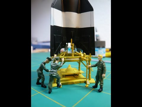 Revell – vokiška raketa A4/V2, 1/72 03309 video