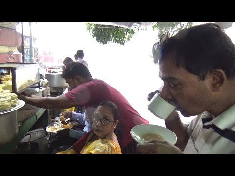 Chinese Street Food in Rainy Day | Kolkata Street Food Loves You Video