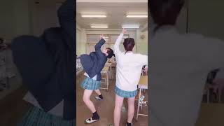 【TikTok】JK女子高生は美しいエッチなドレスを着ています #Shorts 13