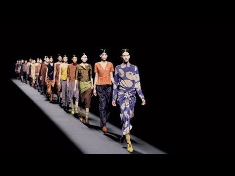 DRIES VAN NOTEN 060 Women’s Autumn/Winter 2007-2008 Fashion Show