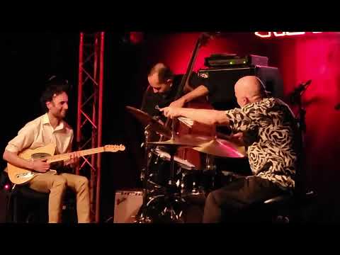 Julian Lage Trio, New Morning, Paris, July 18th, 2023