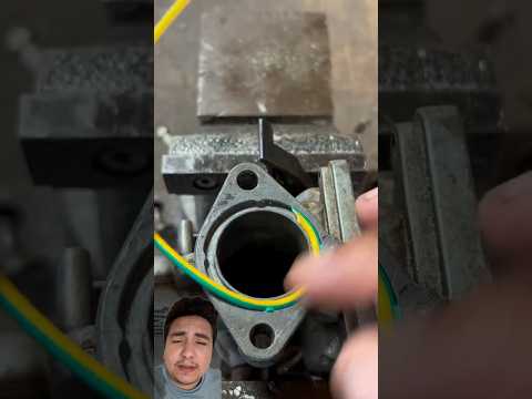 Improvisación de oring haciendo el empaque con un cable #mecanica #autos #taller