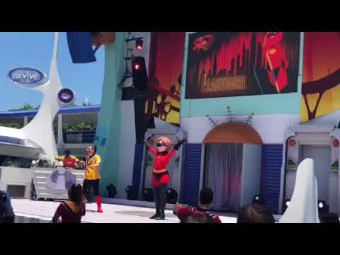 Here come elastigirl 😍😍😍