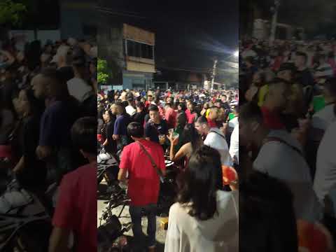 Como é um baile funk em SP