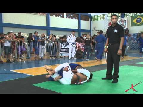 BRASILEIRO REGIÃO SUDESTE 2013 - Eduardo Clemente x Thiago Yumoto by X-COMBAT