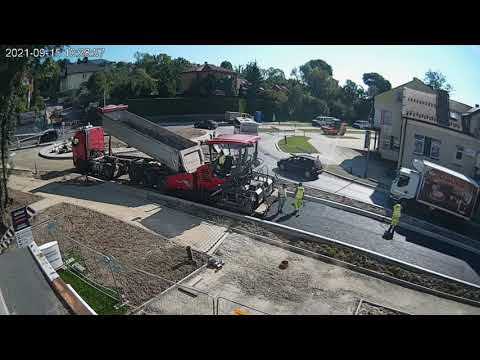 Nowa nawierzchnia na części ronda - Limanowa, 15 września 2021