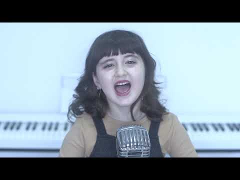 Maia Mitoseriu  - Un bemol si un diez                    Academia de Arte Modus Vivendi