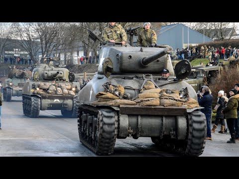Sherman column in Bastogne (5 Sherman & 1 Priest)