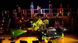 Lucie Silvas - Twisting The Chain &amp; Breathe In [Live@Carre]