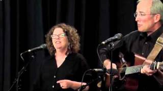 Mollie O'Brien &amp; Rich Moore perform "Losers" in the Folk Alley studios
