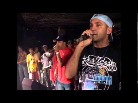 MCS TOTTO E KBEÇA - MEDLEY ( GRAVAÇÃO DO DVD MC CARECA ) RELIQUIA WWW.TOPFUNK.NET