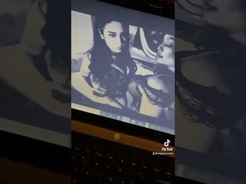 Testing a Mitsubishi Diamontron pro series CRT monitor with a Laptop & Sega Dreamcast in 2022! #fyp