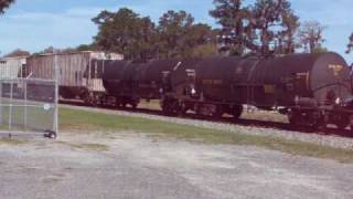 preview picture of video '133) NS 6158 (ex-N&W 6158) Leads The NS G-95 @ Lake Park, Georgia on Monday March 30th, 2009.'