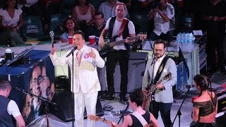 Tan Cerquita - Cristian Castro y Aleks Syntek