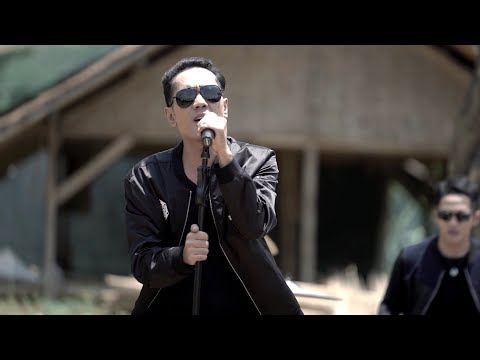 Asbak Band - Mencoba Yang Lain (Official Video)