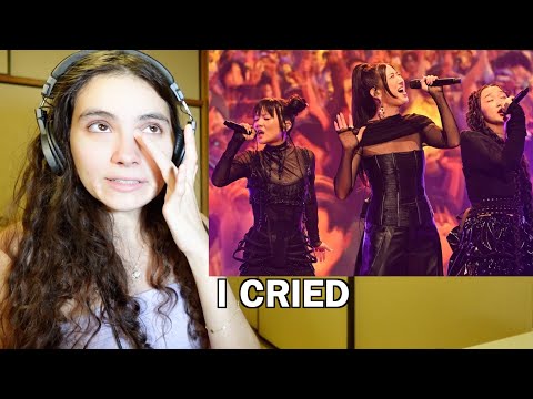 IT'S BETTER LIVE! Singer FIRST TIME Reaction to Golden LIVE Performance - KPOP Demon Hunters