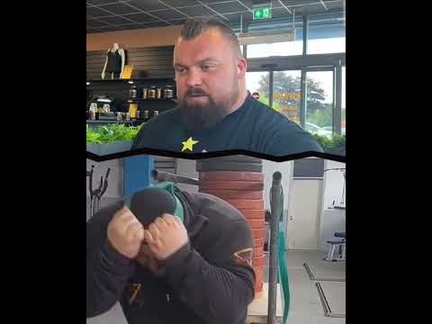 The reaction of Eddie Hall